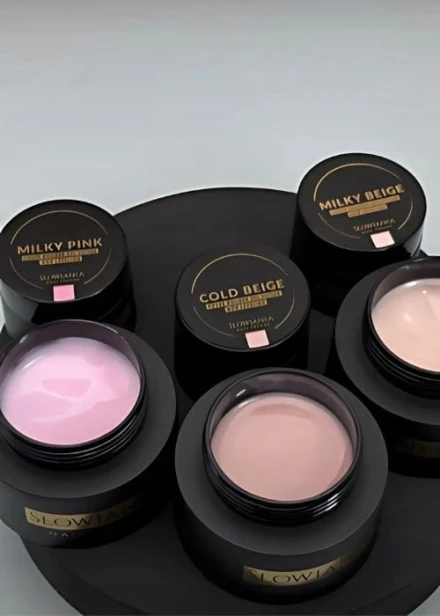 SLOWIANKA Żel budujący Cover Builder Gel Non-Leveling MILKY BEIGE 15g