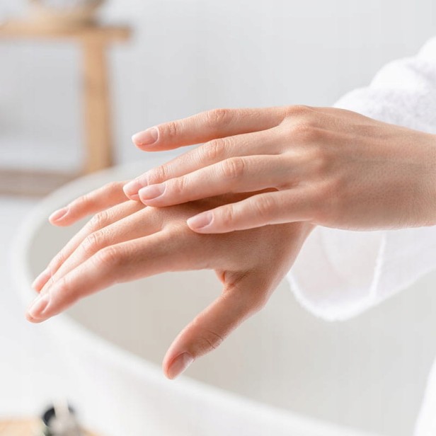 Saute Nails Oliwka do skórek Serum SELF LOVE SHEA 15ml