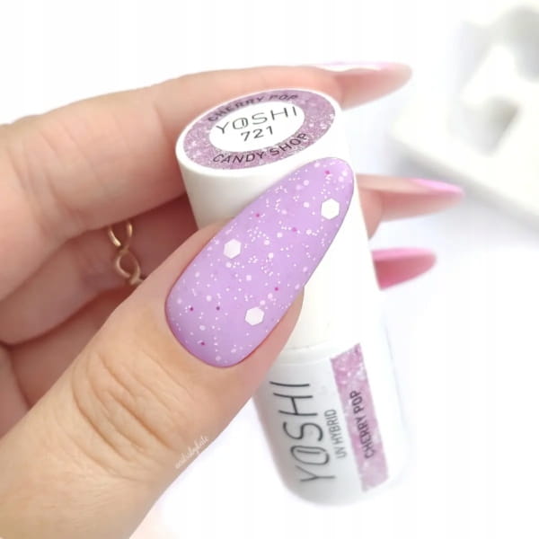 Yoshi Lakier Hybrydowy Candy Shop 721 CHERRY POP Róż z Drobinami Brokat 6ml