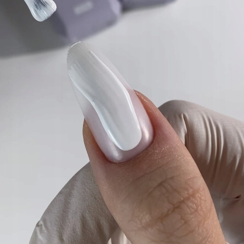 DIVNA Lakier hybrydowy do paznokci ULTRA WHITE 7ml