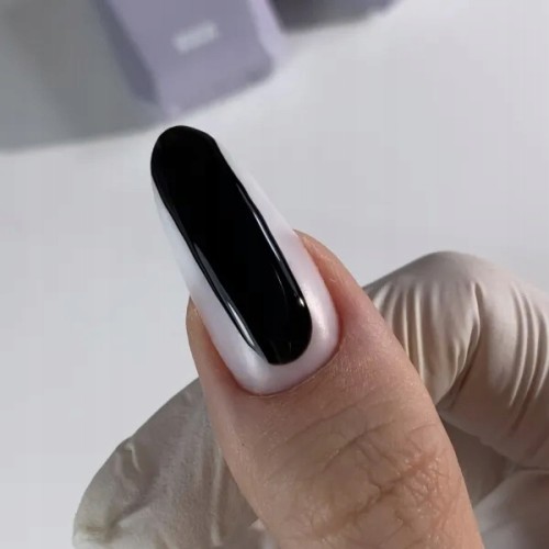 DIVNA Lakier hybrydowy do paznokci ULTRA BLACK 7ml