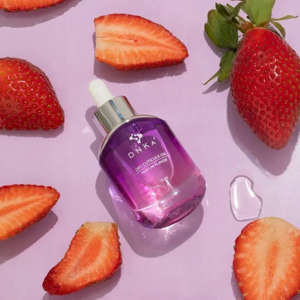 DNKa Oliwka do skórek Dry Cuticle Oil Fairy Strawberry Truskawka 15ml