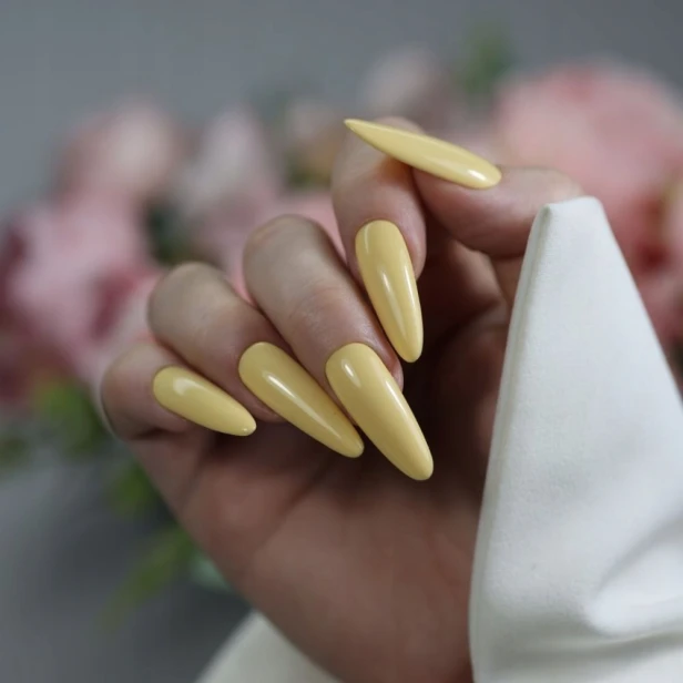 Boska Nails Masełkowy Lakier hybrydowy 562 BUTTER PILATES 6ml