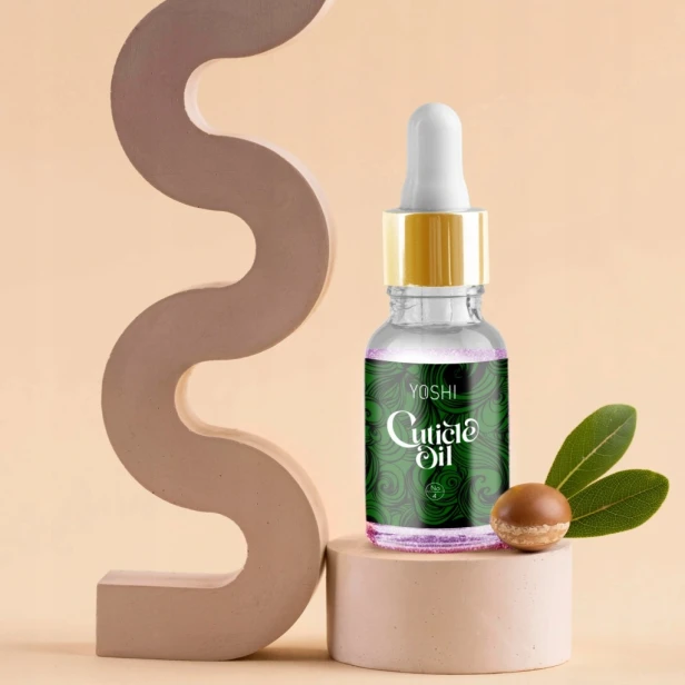 Yoshi Oliwka o zapachu ZIELONEJ HERBATY do skórek Cuticle Oil No4 15ml