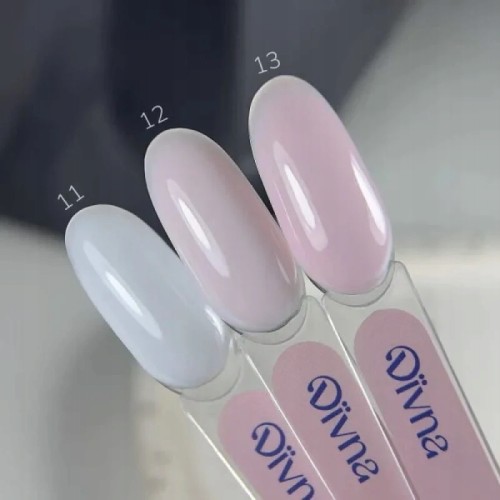 DIVNA Żel budujący o konsystencji bazy rubber do paznokci BALMY GEL 13 30g